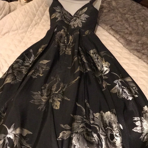 🔥Jovani Evening Gown! Temporary price drop!! - Picture 4 of 7